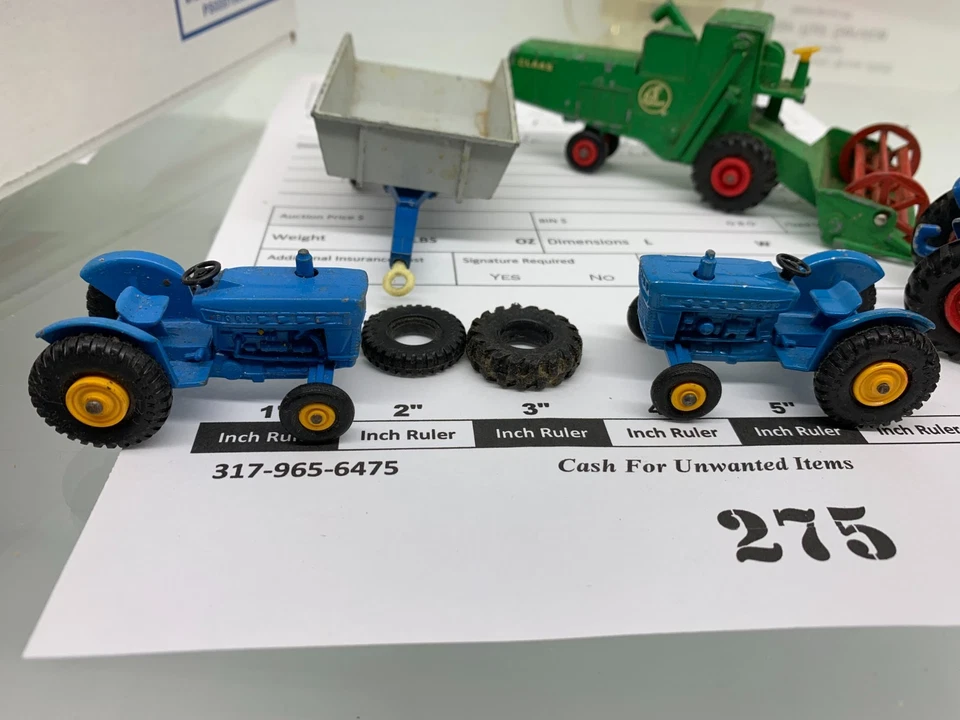 275 Matchbox King Size Combine, Tractor, Trailer & 2 Regular Size Ford Tractors - Image 2 of 4