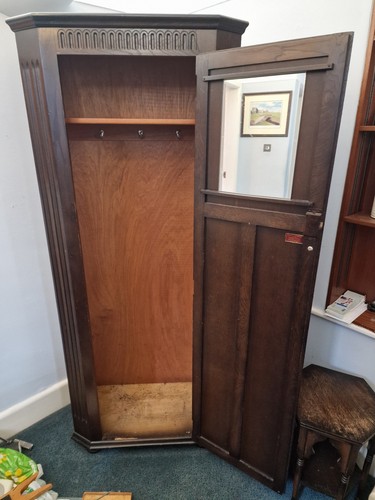 Vintage Priory Oak Linen Fold Hall Wardrobe Cabinet - Picture 5 of 9