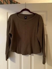 GAP Ladies Chunky Waffle Surplus Top-Medium 8/10
