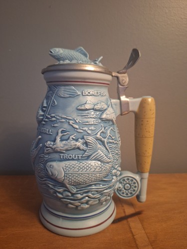 Vintage 1990 AVON Freshwater Fishing Stein Trout Bass Ceramic Brazil #257849 - Picture 3 of 7