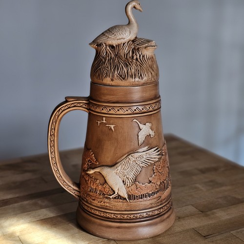 Duncan Enterprises 1983 Hunting Geese X-Large Beer Stein 14-1/2 Inches - Picture 4 of 16