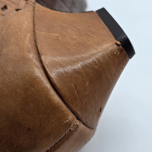 Zapatos de salón de cuero tejido de tacón bajo de gatito para mujer talla 7 tostado hechos en Brasil - Imagen 10 de 17