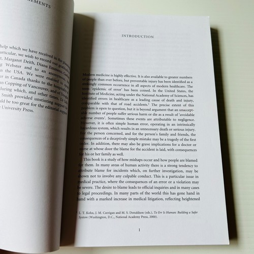 Errors, Medicine and the Law by Alan Merry & Alexander McCall Smith - Picture 6 of 12