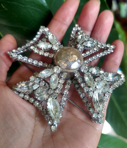 Huge Stunning Original by Robert Layered Maltese Cross Clear Rhinestone Brooch - Picture 2 of 9