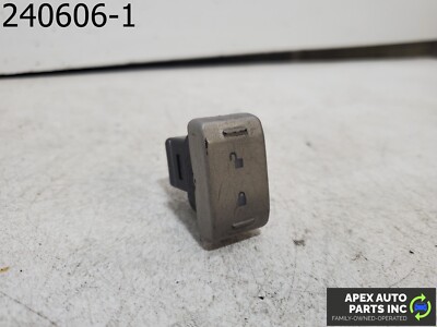 OEM 2005 Lincoln Navigator Front Right Passenger Side Door Lock Switch Assembly
