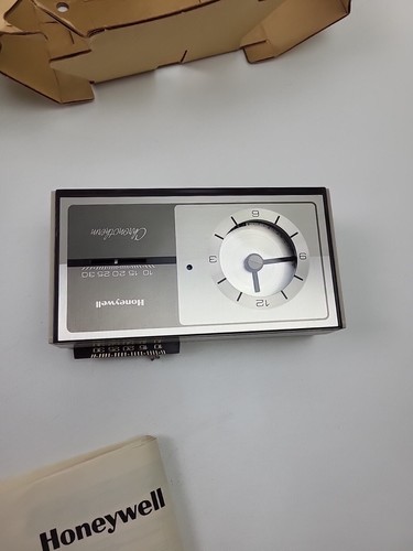 Vintage Honeywell T8082, Chronotherm Thermostat. NOB. Fast shipping!!! - Picture 5 of 5
