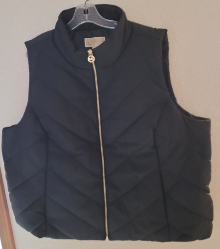Michael Kors Women's black Puffer Winter Vest gold Zipper(Size: 1X) 25" L 23.5" - Picture 3 of 7