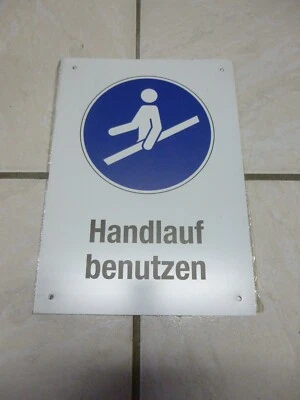 Plaque de signalisation Panneau en métal aluminium HANDLAUF BENUTZEN A4 Neuve - Photo 1/2