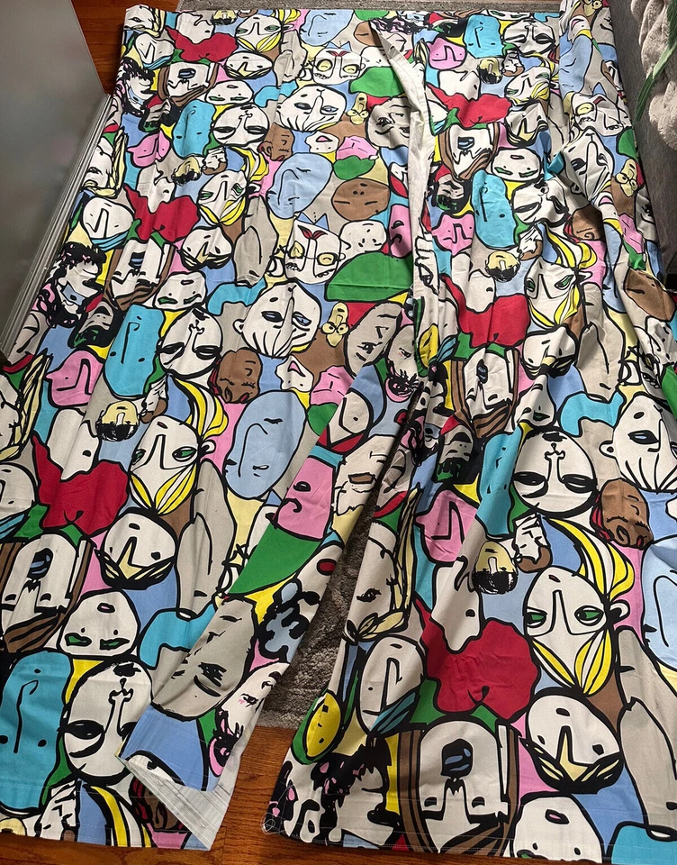 IKEA GULVI FACES BECKMANS COLLEGE OF DESIGN 2010 CUSTOM DRAPES PANELS  54x100” - Image 3 of 4