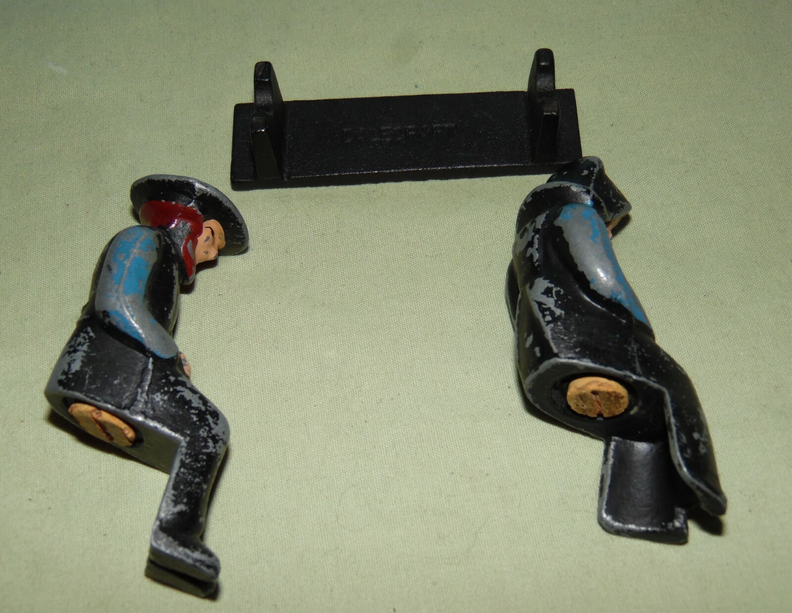 Picture 4 of 7