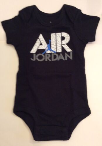 AIR JORDAN Infant BOYS 5-pc Gift set Bodysuits/Rompers, Booties & Cap 0-6 Months - Picture 5 of 9
