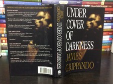 Under Cover of Darkness A Novel by James Grippando (2000, HC/DJ)VG