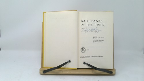 Both Banks of the River - First Edition , Signed - Imagen 3 de 5