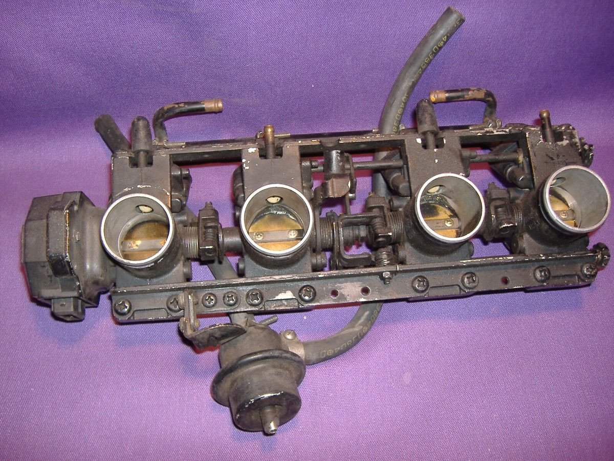 1984 Kawasaki Gpz1100 Zx1100 Injector Rack Throttle 16163-1025 for
