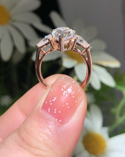 1.80 CT Pear Cut Three Stone Moissanite Ring Rose Gold Plated Wedding Ring Women - Picture 3 of 8