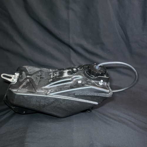 2020 Yamaha YZ450F Gas Tank Petrol Fuel Cap 2018 - 2022 OEM YZ250F Yz 250 F 450 - Picture 1 of 16
