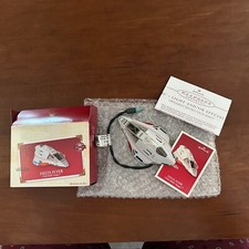 Hallmark LIGHTED Christmas Ornament: Star Trek Voyager - Delta Flyer 2002 NEW