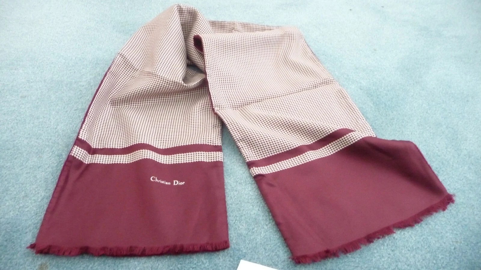 #220/8 Vintage RARE Christian Dior FOULARD 52