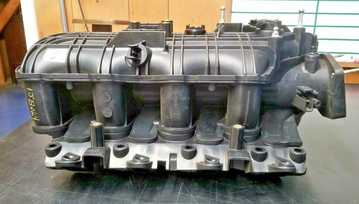 GM INTAKE MANIFOLD # 25383922 - PA6GF30 - 0834517001 - used - see 