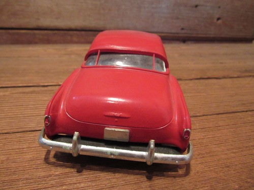 Vintage CHEVROLET De Luxe Car Model Kit - Junkyard Parts! - Picture 4 of 8