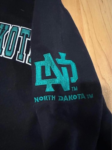 North Dakota zip up hoodie sweatshirt New without tag. Size youth medium - Picture 2 of 4