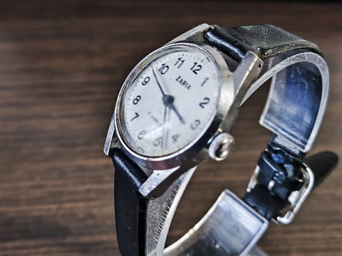 Vintage Soviet women's watch ZARYA Grandmother's watch exclusive MADE IN USSR - Picture 6 of 20