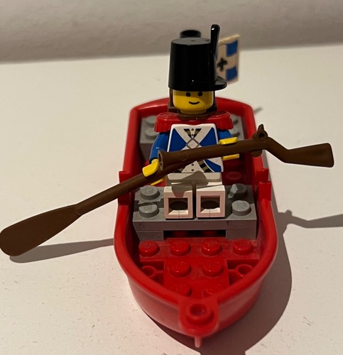 2x Lego Pirates Piraten Imperial Soldiers Piraten mit Boot - Picture 2 of 3