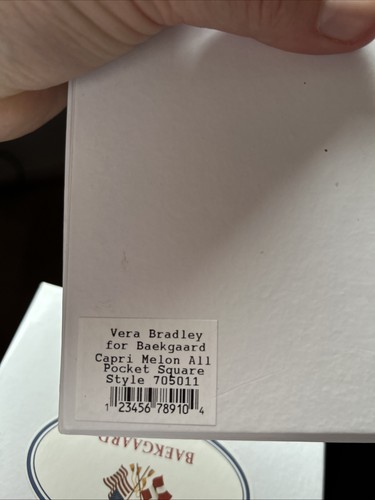 VERA BRADLEY FOR BAEKGAARD Capri Melon Pink SILK POCKET SQUARE RARE RETIRED New - Picture 3 of 3