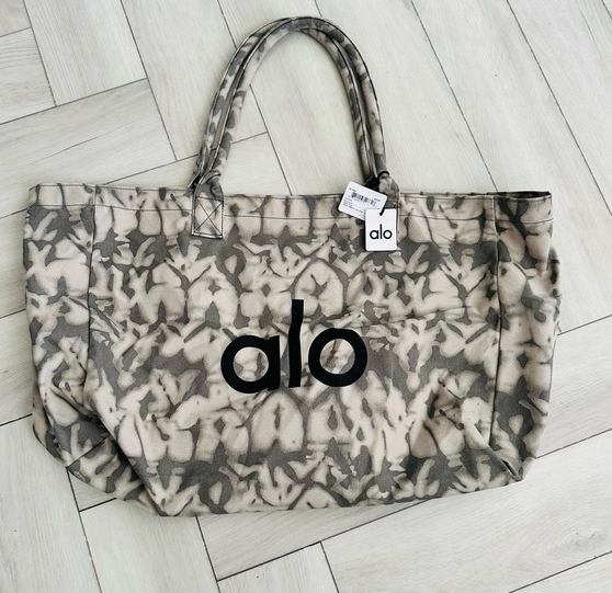 NWT ALO Yoga Gray Tie-Dye Canvas Cotton Large Tote Bag For Travel