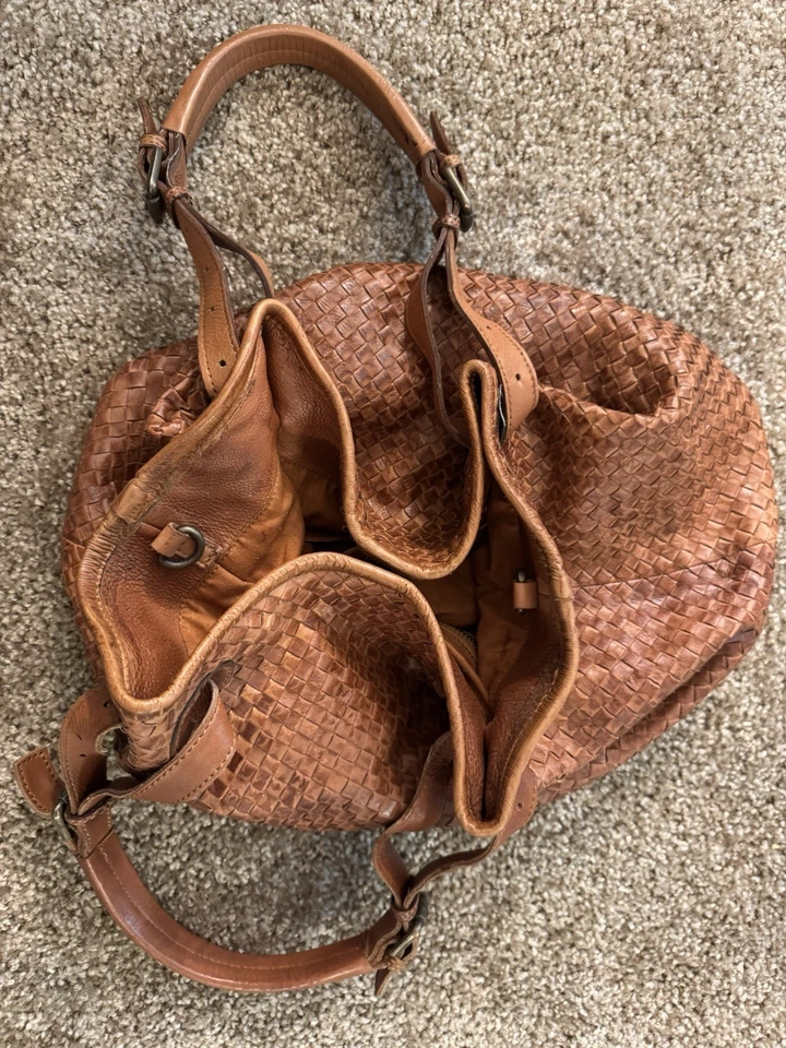Valentina коричневый сплетенный кожаный Hobo сумка с короткими ручками громоздкая сумочка через плечо сделано в Италии - Изображение 2 из 4