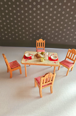 Lundby Esszimmer-Garnitur Holz Tisch 4 Stühle