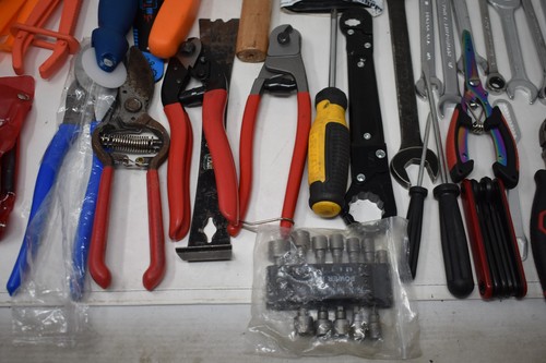 Bulk Lot of 18 lbs Various Tools Dent Puller Wrenches Hammers Screwdrivers Picks - Picture 6 of 12