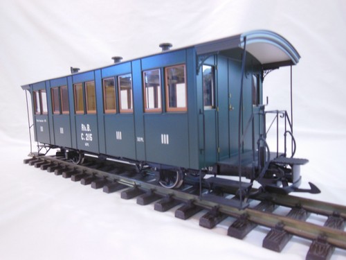 15001 Brawa Passenger Carriage 3rd Class RhB Coach  G scale - Picture 5 of 10