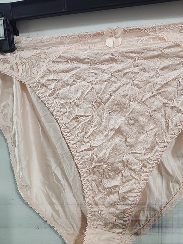Victoria's Secret VINTAGE Gold Label Silky Embroidered Lace Trim Panty LARGE - Picture 4 of 5