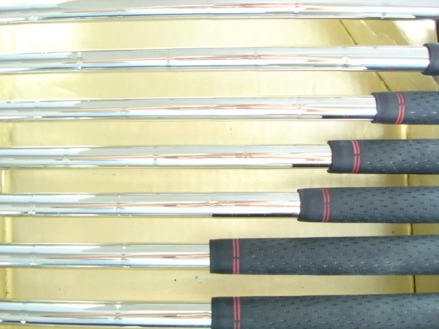 Nike VR Pro Blade Iron Set 7pcs 3-9 Dynamic Gold S200 Flex S Left-Handed - Image 3 of 3