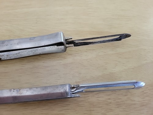 2 Vintage Schäler Kartoffel Gemüse 1 EKCO Schwimmklinge Nee Action - Bild 8 von 10