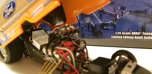 Mike Neff Ford Drive One/ Rookie of the Year 2009 Mustang Funny Car 1/24 Diecast - Picture 5 of 24