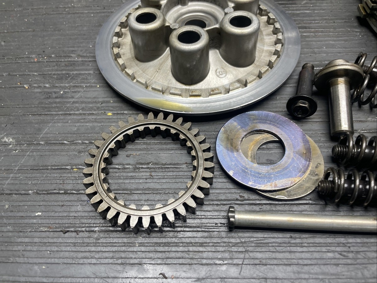 2008 Suzuki Hayabusa GSX1300R Clutch basket assembly #71525 | eBay