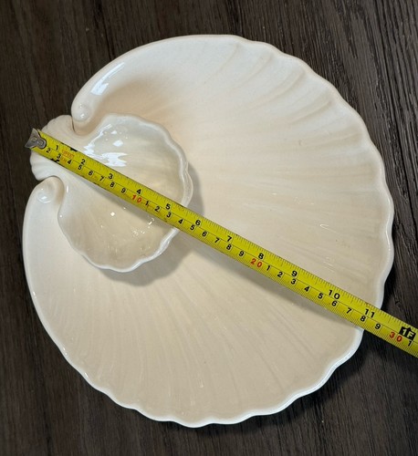 Vintage White Ceramic Shell Shaped Chip And Dip Serving Bowls, 10.75” x 11” - Picture 5 of 10