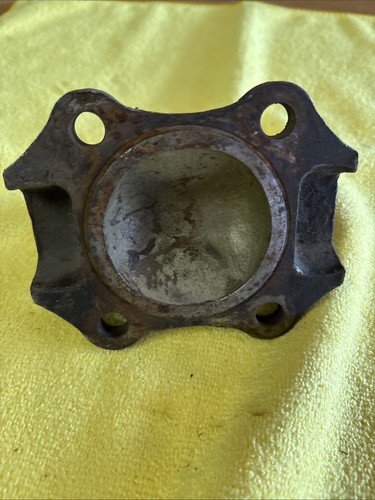 DETOMASO PANTERA ZF 5ds-25-2   Axle Flange - Picture 16 of 19