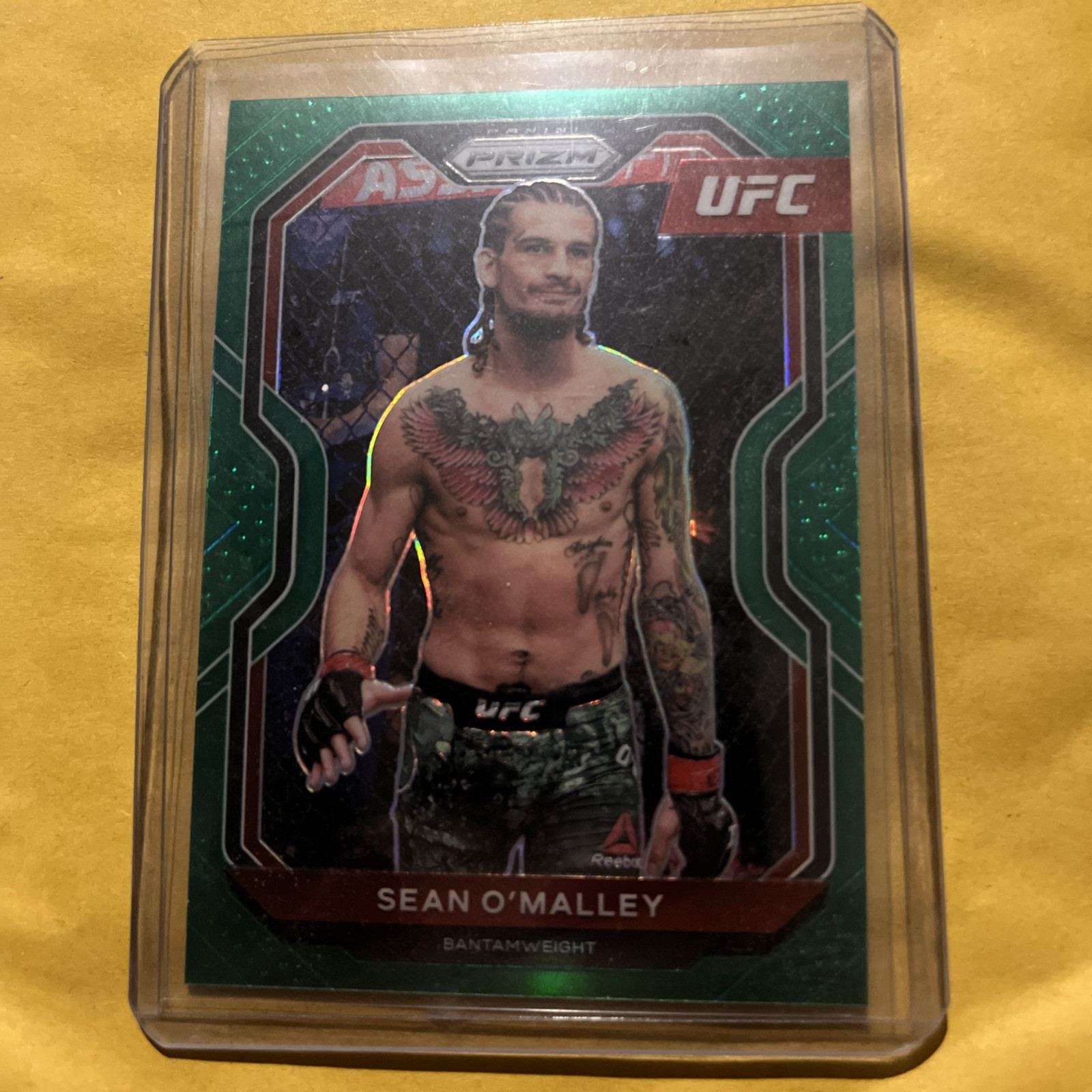 2021 UFC PANINI PRIZM DEBUT EDITION SEAN O’MALLEY GREEN PRIZM REFRACTOR