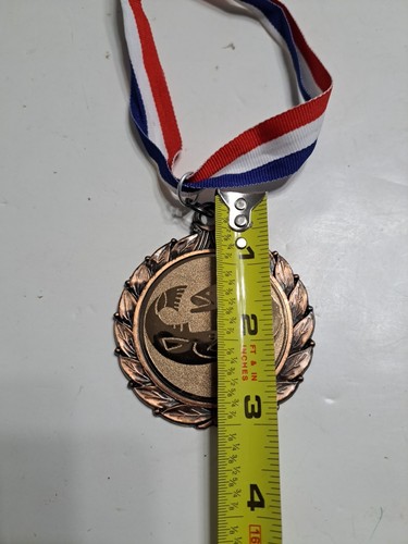 Vintage 1995 Norðlingafljót 19 Pund Fishing Medal - Picture 7 of 10
