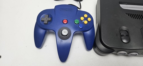 Nintendo 64 N64 Console With Blue OEM Controller, Game, Power Cord, AV Cables - Picture 11 of 12