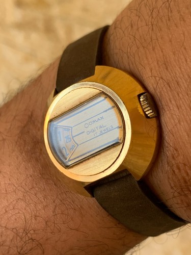 1970s Vintage Omax Digital Jump Hour Watch Heavy Gold Plated 32mm Unisex So Rare - Picture 21 of 24