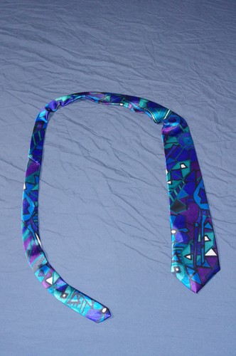 Vintage Prince Bellini 80s 90s Silk Neck Tie USA Abstract Royal Blue Purple - Picture 3 of 3
