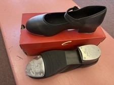Capezio Size 9 1/2 Medium Adult Blk Tap 3800