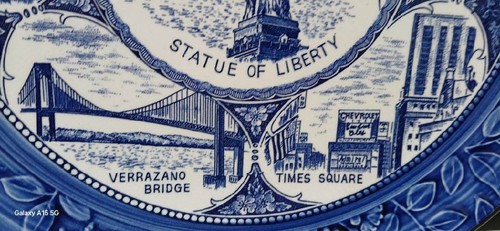 Vintage New York City "Statue Of Liberty" 12" Wide Souvenir Plate - Picture 5 of 8