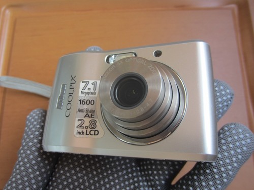 Nikon Coolpix L16 Digital Camera 7.1 Mp 3.0 Zoom Memory card Silver Working - Picture 5 of 15