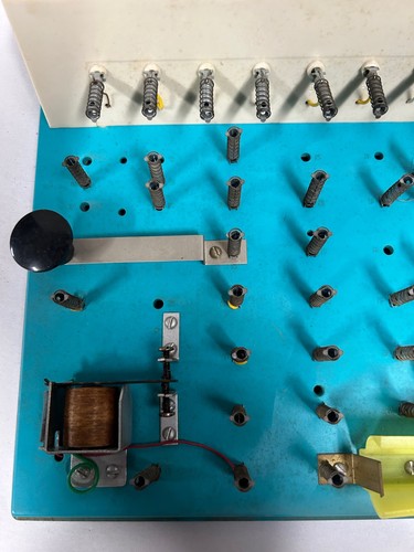 Vintage "L" L-202 Science Fair Electronic Radio Project Learning Kit (A20) - Picture 15 of 19