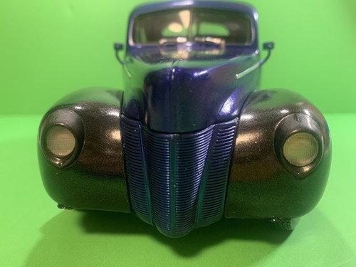 Ford Deluxe Cupé Stre 1940 Diecast American Muscle 1940 escala 1/18 modificado único - Imagen 12 de 16